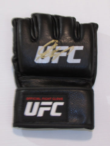 GEORGES ST-PIERRE AUTOGRAPHED OFFICIAL SINGLE FIGHT GLOVE
